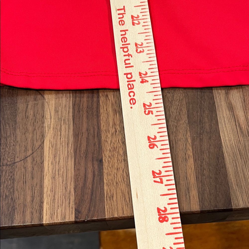 Fabletics Bright Red Mesh-Yoke Athletic Tank - Picture 3 of 5